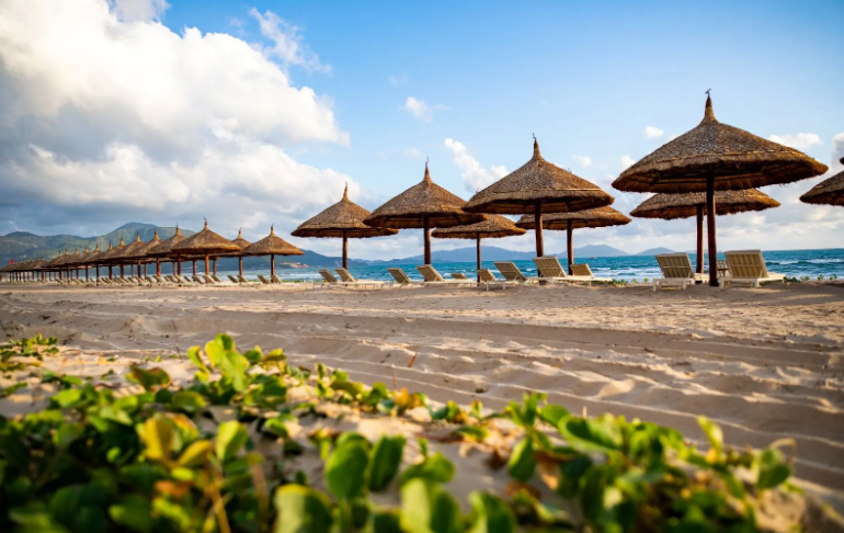 Đánh Thức Mọi Giác Quan Tại Resort Cam Ranh Sát Biển Đẹp Nhất